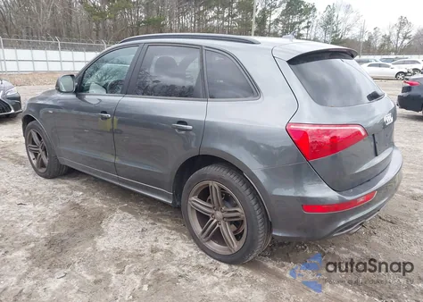2012 Audi Q5 3.2 Premium Plus z USA, uszkodzony, nr VIN WA1DKAFPXCA102601